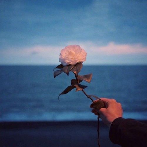 情侣头像:白衫蓝裙,不知名姓,黄昏好风景