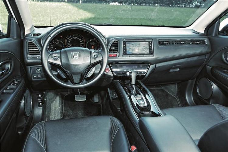 缤智怎么开闪光灯(本田缤智能开几年)