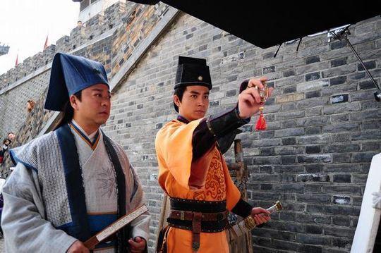 古代衙门捕快看似风光,其实不过是临时工,养家糊口全