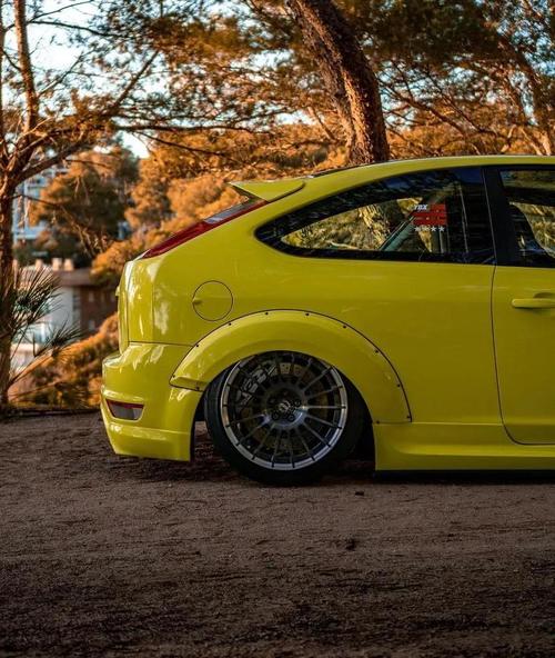 姿态改装案例平民超跑福特福克斯