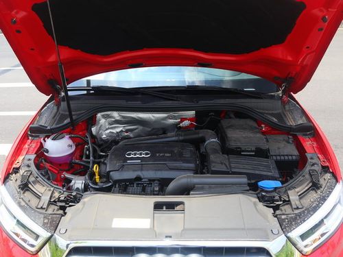 一汽奥迪 35tfsi 发动机舱