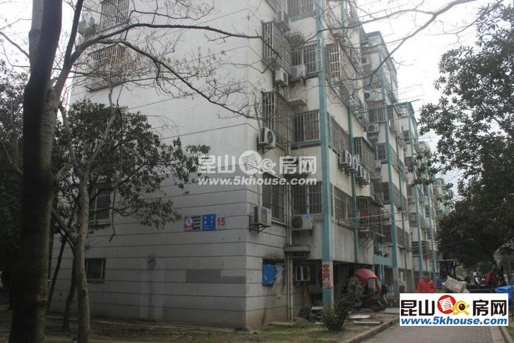 重点,房主急售中华园西村145万5室2厅2卫简单装修