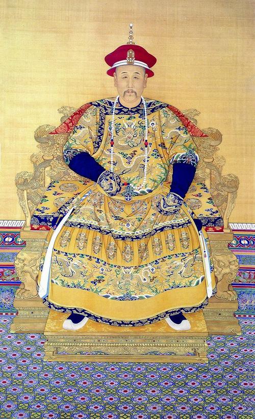 清朝雍正皇帝朝服画像(1324×2180)