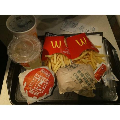 麦当劳(深惠路店)原味板烧鸡腿堡配中薯套餐图片 - 第1张