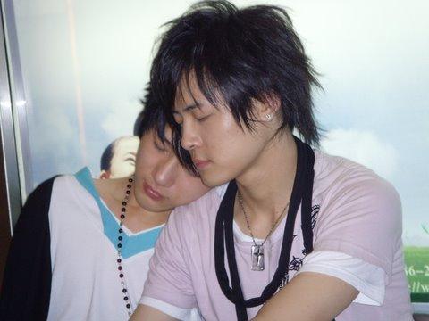 818井柏然和付辛博俩人的亲密照组图