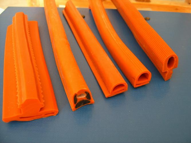 硅胶发泡条,硅橡胶发泡密封条价格_硅胶密封条,硅胶发泡条_广东东莞市