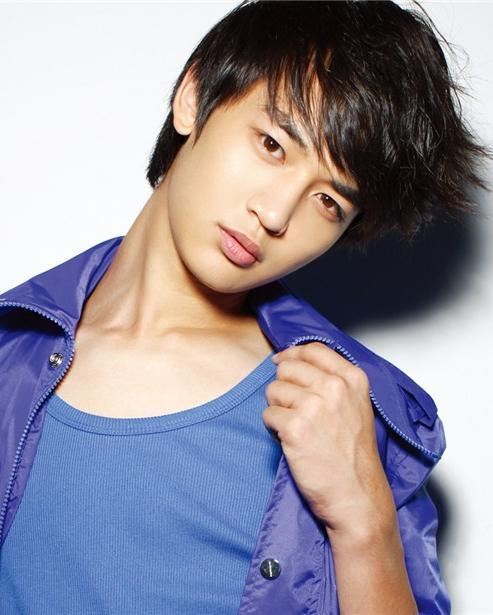 崔珉豪整容崔珉豪崔雪莉的婚纱崔雪莉崔珉豪