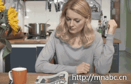 大姐,貌似你还没领悟到翻书舔手指的真谛啊!点击查看更多