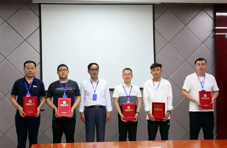 6月9日上午,银川能源学院召开2020届毕业生就业创业工作推进会,研究