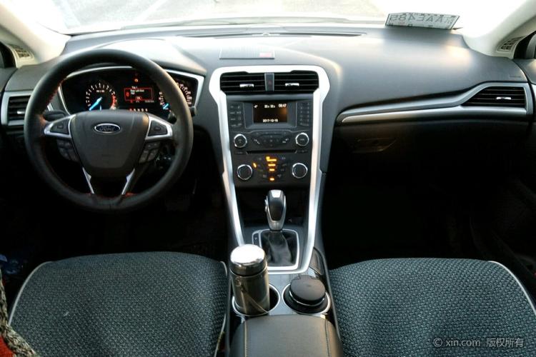 福特蒙迪欧完整中控台全景