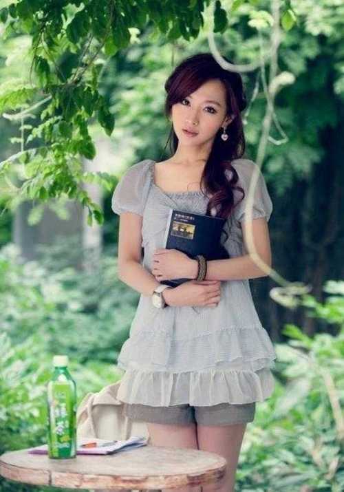 治愈系美女(好多人在找)_桌面吧_百度贴吧
