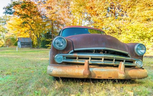 被遗弃的破烂汽车图片,高清图片,壁纸,自然风景-桌面