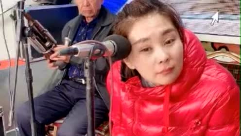 二闺女联奏曲子