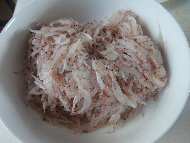 雪虾煎蛋饼