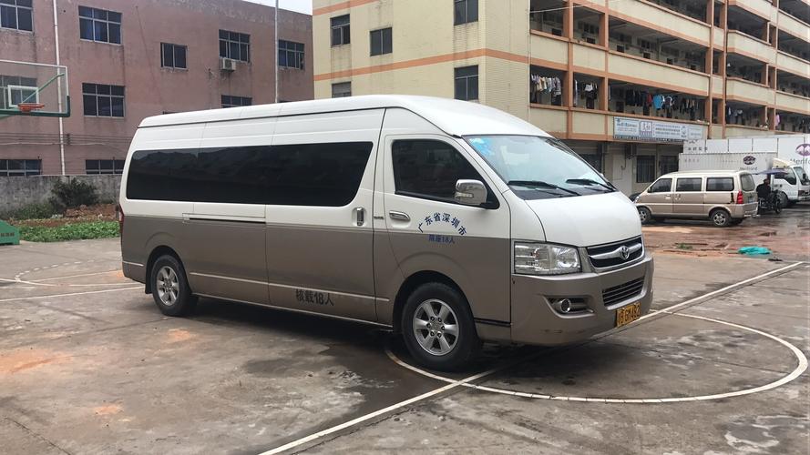 18座九龙商务车(可坐乘客18人)