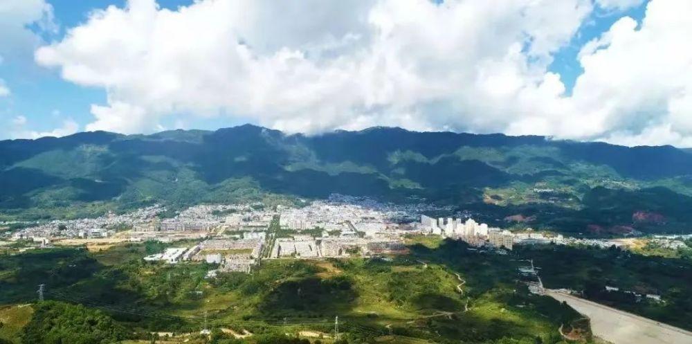 永德县全力做好绿色发展文章