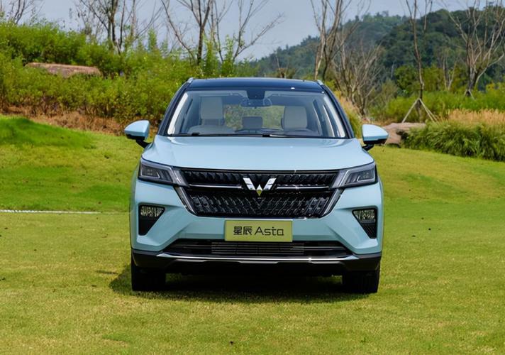 五菱银标suv星辰正式上市,外观很帅气,配1.5t动力,6.98万起