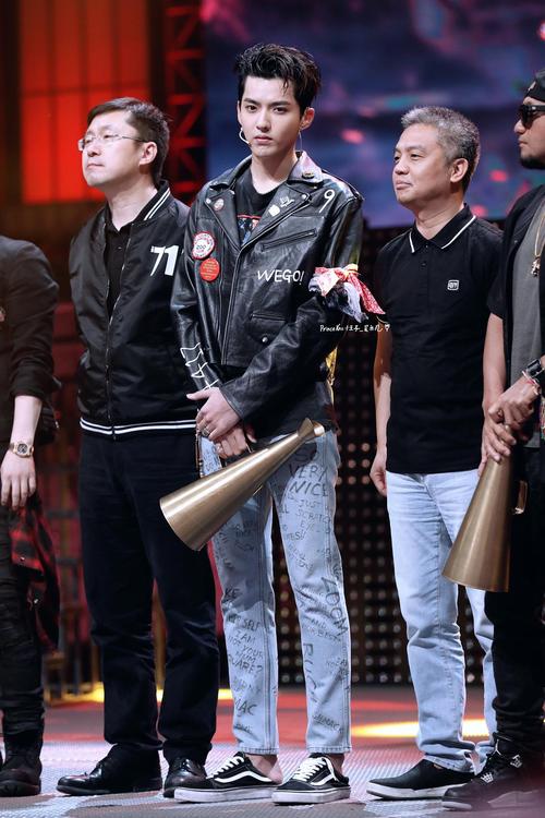 吴亦凡:每档综艺都藏着不一样的你.