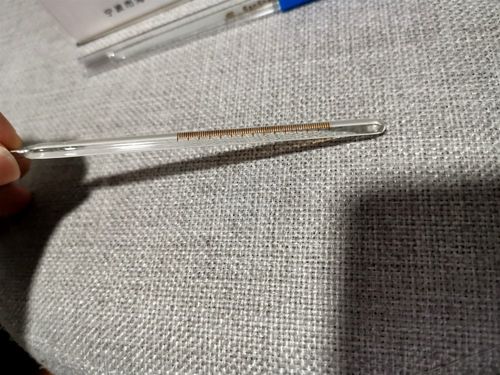 人体温度计家用医用玻璃腋下体温计儿童成人三角形棒式水银体温计