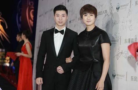 没获奖也开心丁宁的风云一晚颁奖后回中山集训