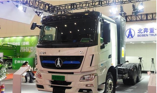 北奔6x4充/换电版纯电动牵引车