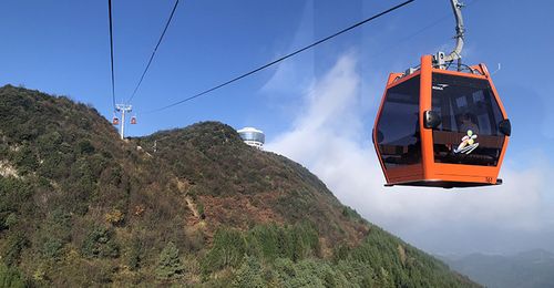 包含景点: 梅花山索道 六盘水梅花山国际滑雪场 去哪儿价 &yen; 118