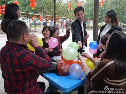 吹气球,打气球,准备好玩的游戏.