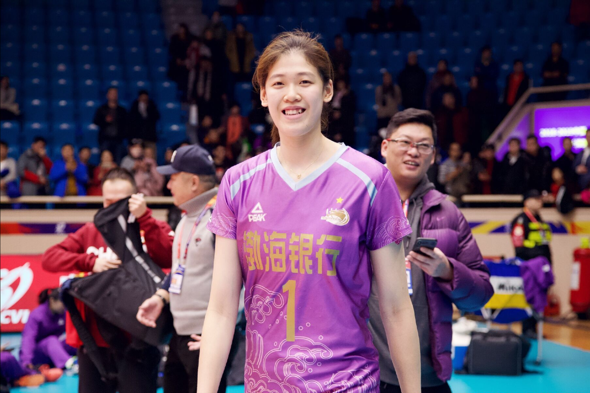 原创李盈莹是东京周期中国女排年轻主攻的独苗郎平唯一信赖的新人
