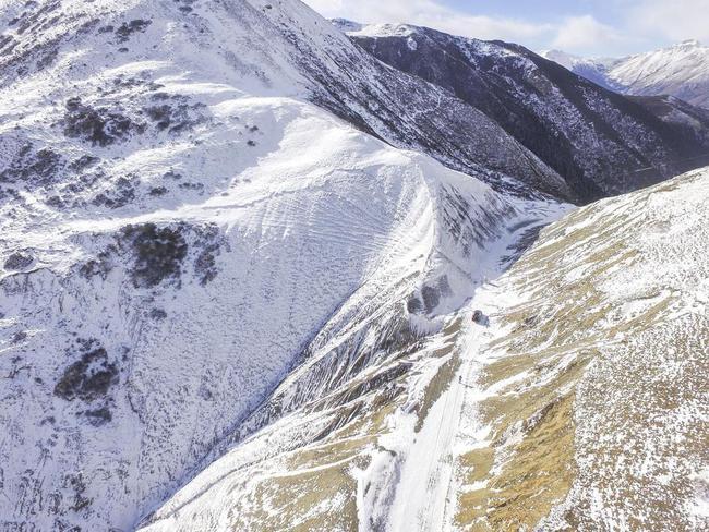 去鹧鸪山垭口,行雪山之巅