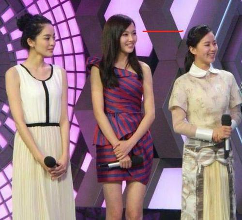 唐嫣古力娜扎人均身高172,刘诗诗如何保持镜头感?站法太机智了