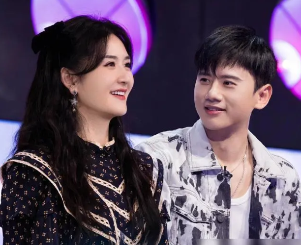 谢娜官宣怀二胎,张杰甜蜜回应:谢谢我的娜娜!