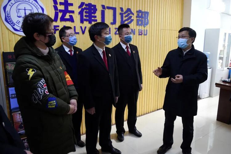 省法院工作报告中的徐州元素