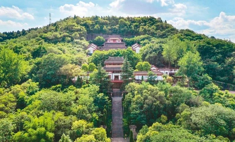 万卷楼,被誉为"三国文化之源".