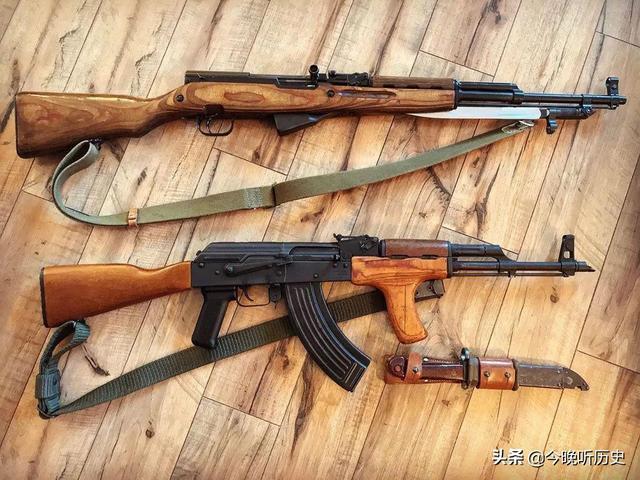 刀身喂毒,国际禁用?从俄国刺刀百年发展,看中国三棱刺刀真相