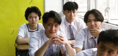 《学校风云》没有给任何人一个体面,可能导演林岭东从选材开始,他已经