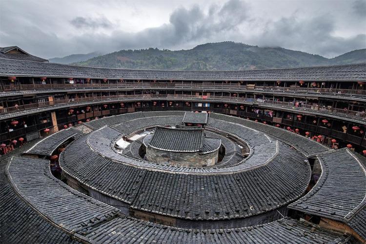 闽派建筑代表:客家土楼福建省南靖县,永定县,华安县,二宜楼,集庆楼,振