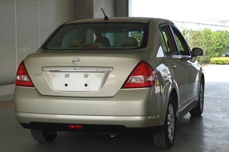 东风日产tiida颐达