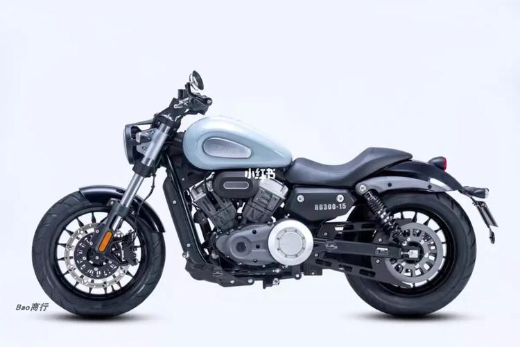 金吉拉300和春风250纠结选啥