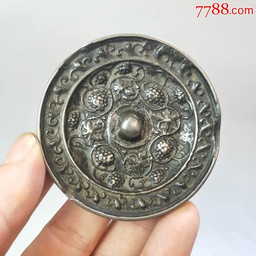 晚唐缠枝纹花卉葡萄镜唐代镜子铜镜古玩古董收藏镇纸辟邪