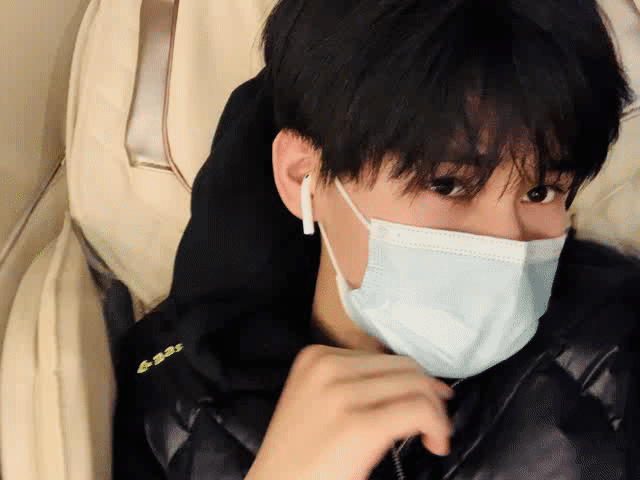 《张真源》请你一定要过好自己的人生,我们会永远在你