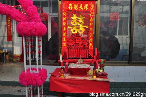 婚礼供桌上的摆设