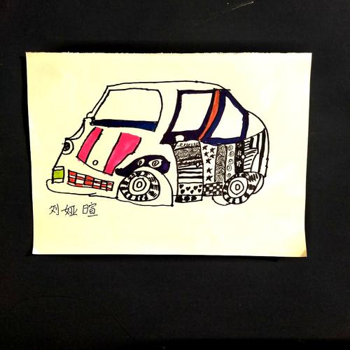 线描创意汽车