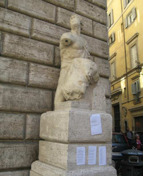 帕斯奎诺雕像statua di pasquino