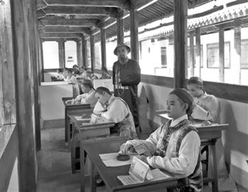 慈城校士馆
