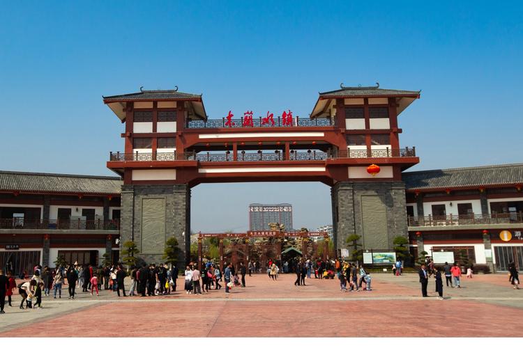 武汉黄陂木兰水镇,男孩子们最喜欢的军事主题公园