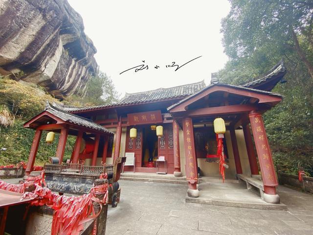 浙江缙云有一座"仙都观",就在5a级旅游景区内,但几乎没有游客