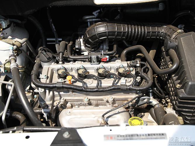 东风帅客 2013款 1.5mt舒适型(7座)(国v)--发动机局部 / 84