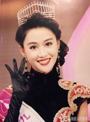 梁小冰,年轻人对她可能没什么印象.