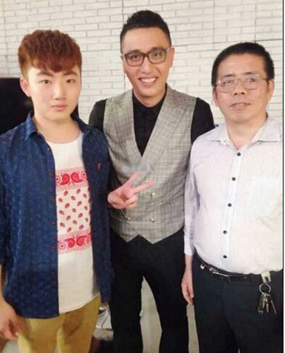 中国好声音徐剑秋唱我好想你送父亲 个人资料照片受到热搜(2)