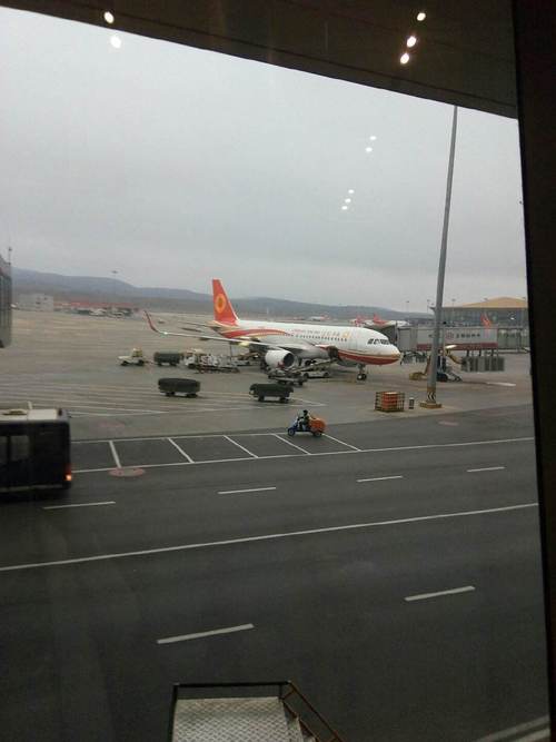 昆明长水机场停车一天多少钱机场附近有没有便宜点的停车场呢